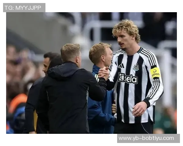 赫斯基强调伊萨克在进球乏力时应提升体能以更好地为球队贡献