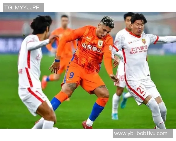 中超联赛第28轮山东泰山迎战上海海港争夺关键积分之战 中超联赛第28轮山东泰山迎战上海海港争夺关键积分之战