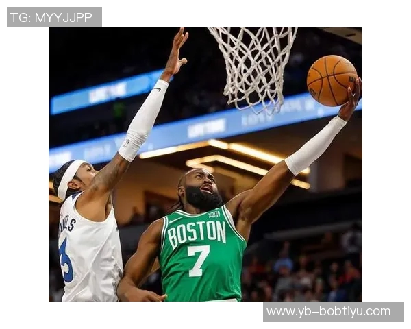 杰伦布朗表现出色却难挽败局17投10中罚球9中8独砍30分3板3助 杰伦布朗表现出色却难挽败局17投10中罚球9中8独砍30分3板3助