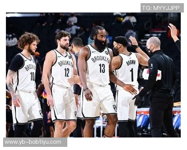 詹姆斯谈球队会议后表现称赞回应展现团队精神与决心 詹姆斯谈球队会议后表现称赞回应展现团队精神与决心