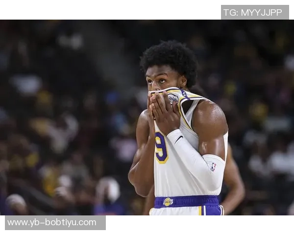 名嘴点评布朗尼实力超越次轮末水平批评利用他打压黑老詹的人应感羞愧 名嘴点评布朗尼实力超越次轮末水平批评利用他打压黑老詹的人应感羞愧